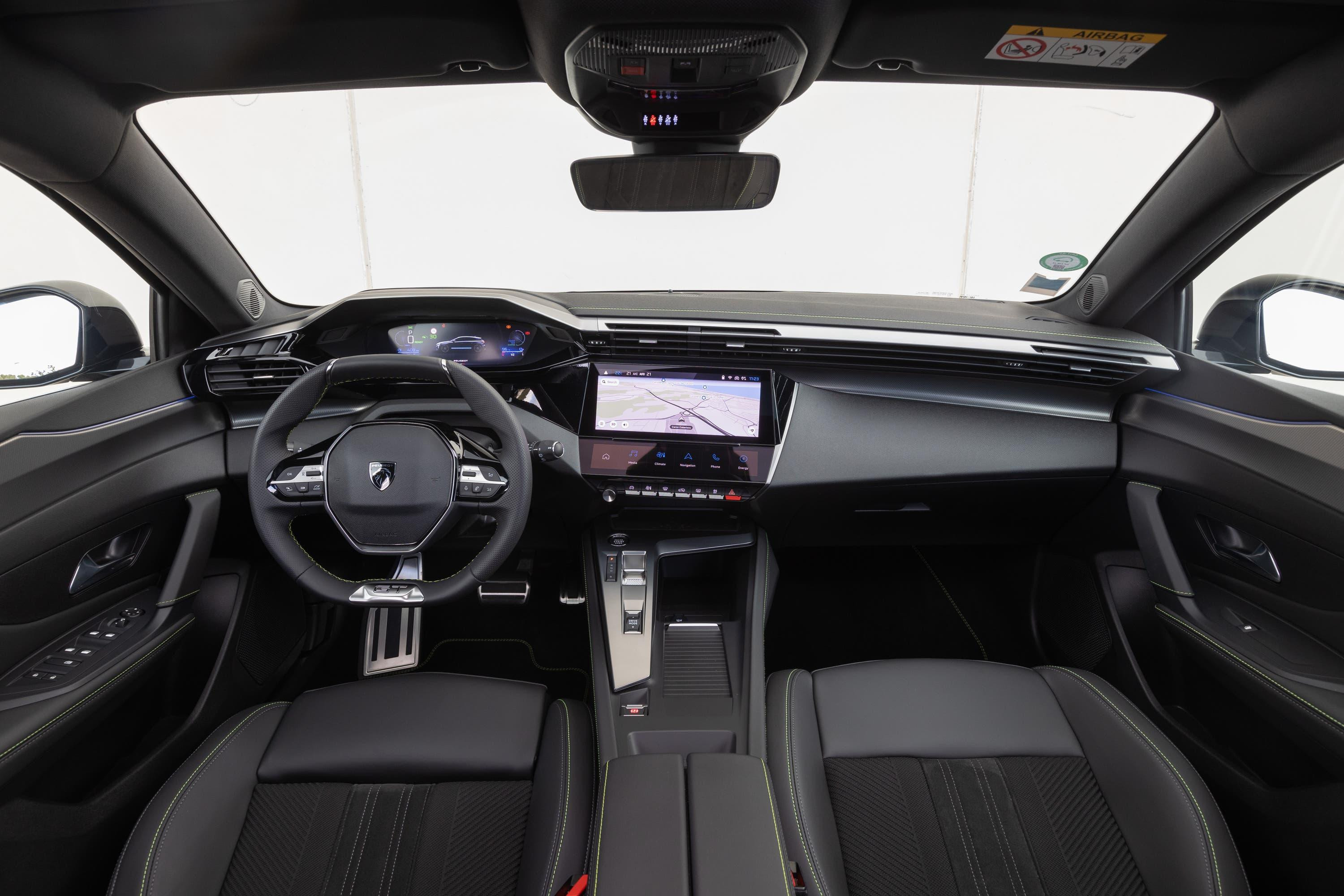 Peugeot e-308 interior Peugeot e-308 interior